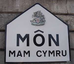 Places to Eat on Anglesey Mon Mam Cymru